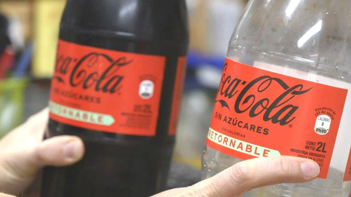 ¿Chau Coca-Cola de 2 litros? Comerciante asegura se discontinua el envase retornable en Argentina