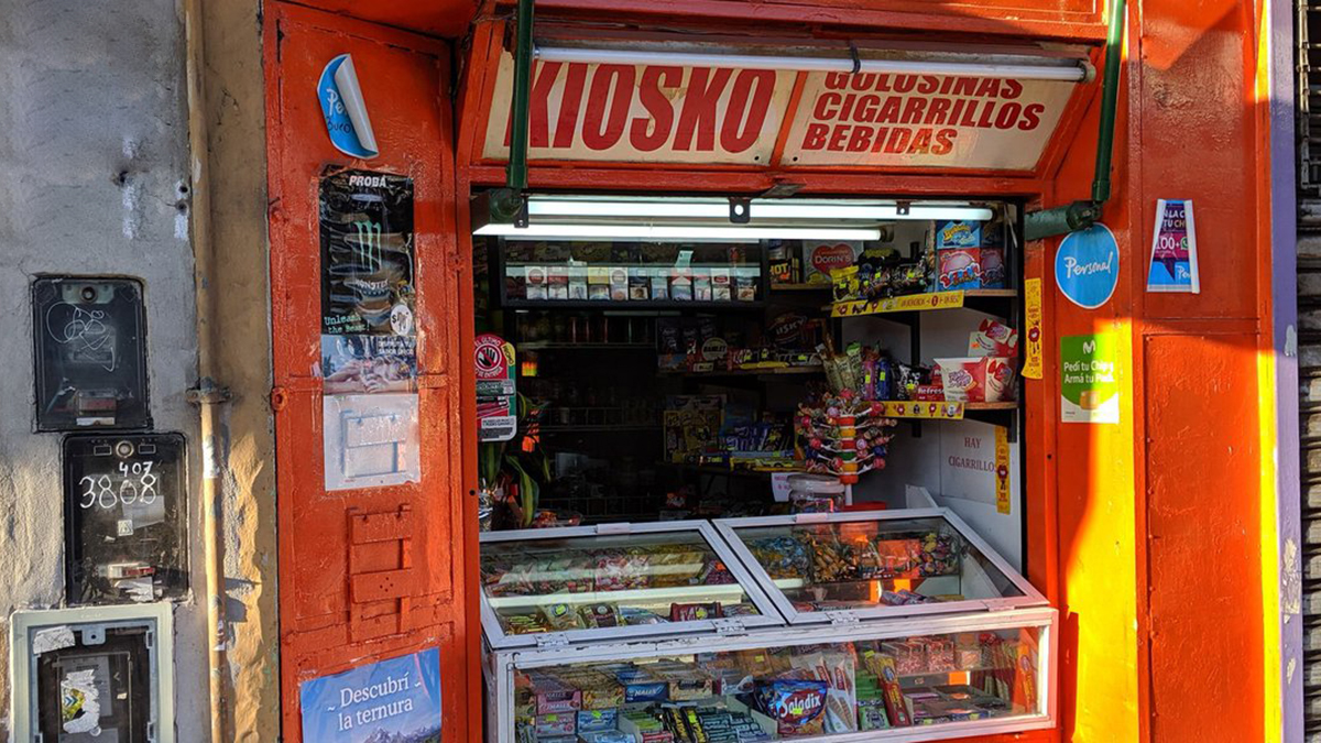 KIOSQUERO: «Con $1.000 solo compras una gaseosa y cigarillos»