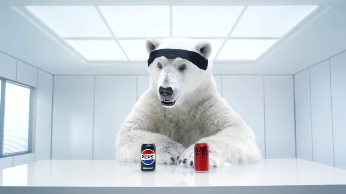 Pepsi Zero vs. Coca-Cola: La agresiva apuesta publicitaria que pone a prueba el paladar de un oso polar